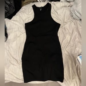 H&M | Medium Black Dress Crew Neck Bodycon